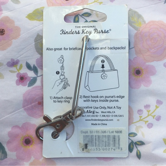 Silver Tone Cross Key Holder, The Original Finders Key Purse - Picture 3 of 3